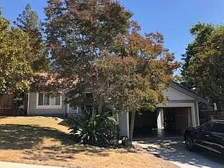 160 Knightshaven Way