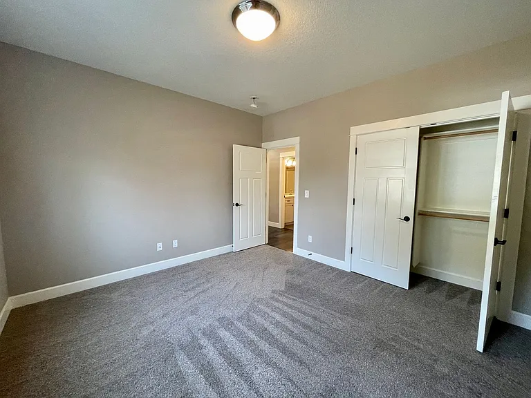 2120 SW Dolph Ct — Photo 17