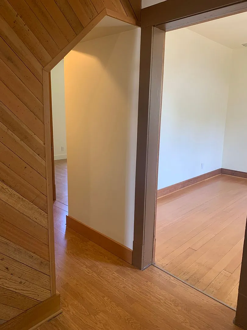 Spacious 3 bedroom home with two separate living spaces — Photo 4