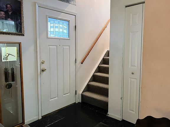 5th image of 5258 Traditions Dr