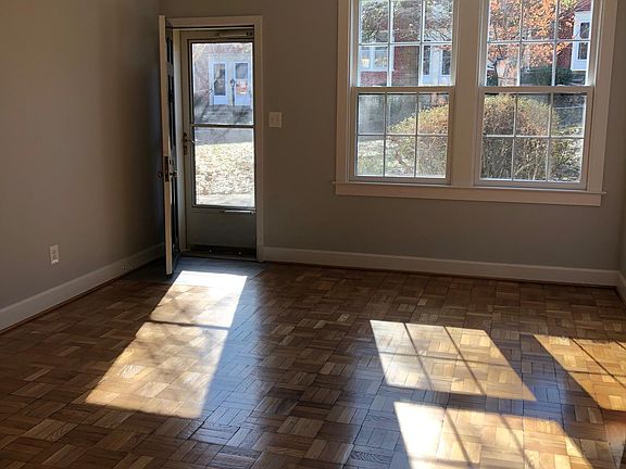 3rd image of 1201 S Barton St Unit 168
