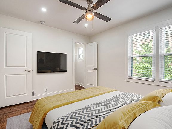 2nd image of 5052 Baltimore Ave #5056