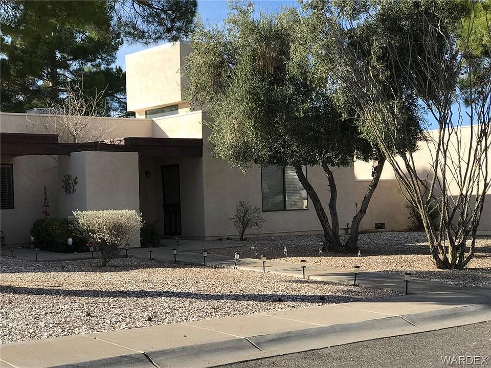 1st image of 2112 Golf Dr APT 24