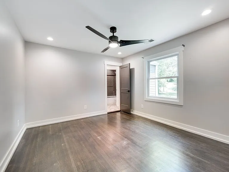 1421 Janie Ave — Photo 18