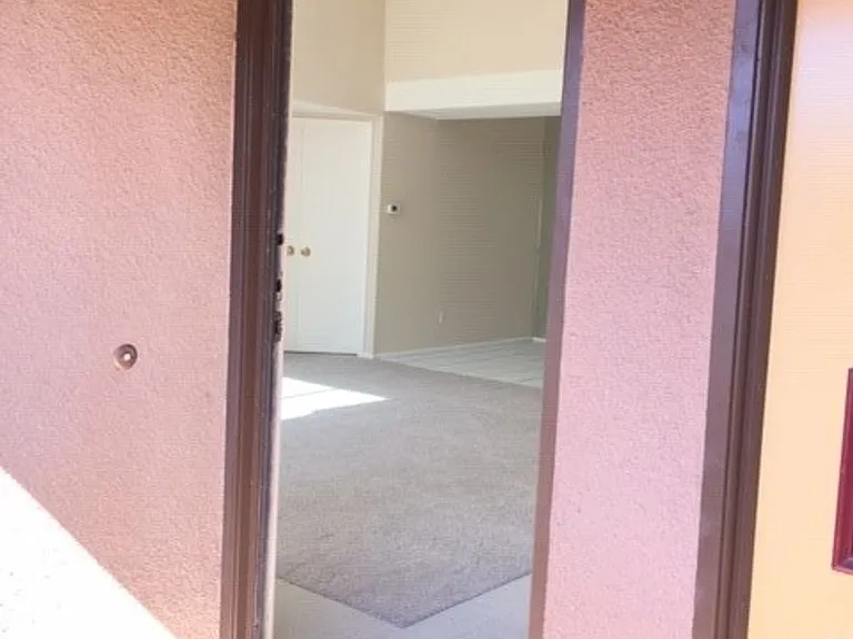 25761 Le Parc #26 — Photo 6