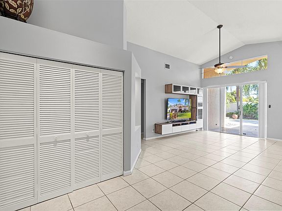 5th image of 3222 NW 22nd Avenue