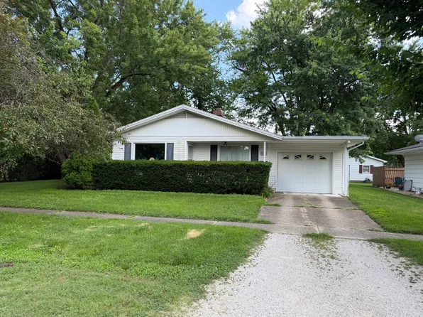 505 W Elm St, Fairbury, IL 61739