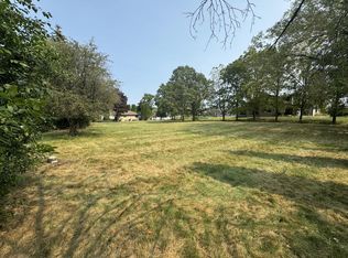 3970 S Kolupar Ln, New Berlin, WI 53151