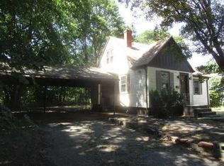 16 Attila St, Johnston, RI 02919