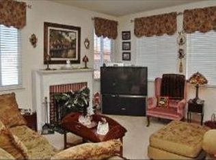 452 W Hamlin Ln, Round Lake, IL 60073
