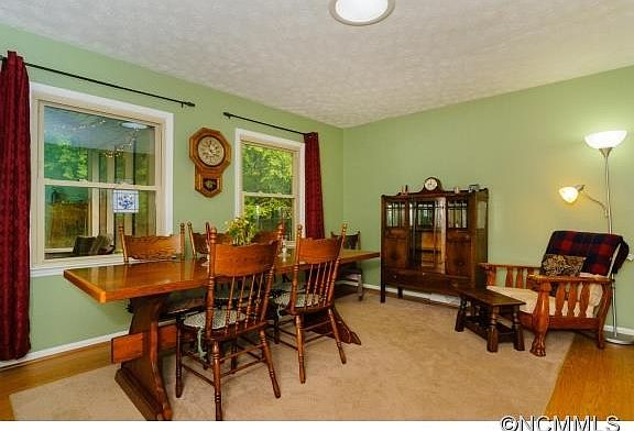 5th image of 35 Ferenvilla Dr