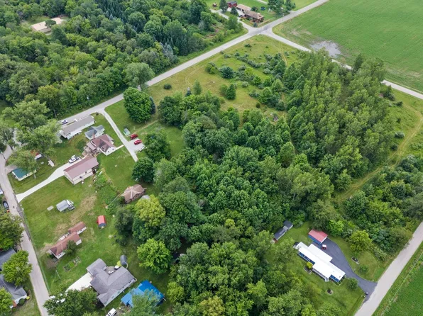 S Field Ln, Akron, IN 46910