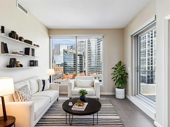 211 N 13th Ave SE #705, Calgary, AB T2G 1E1