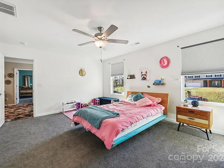 7608 Denbur Dr — Photo 29