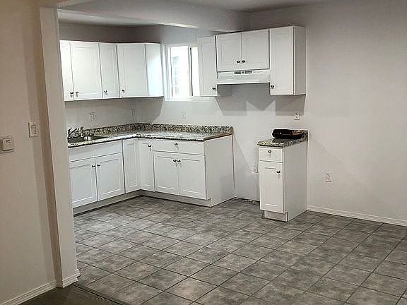 3rd image of 4417 E 53rd St
