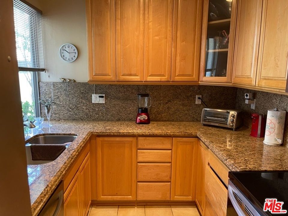 1st image of 5625 Windsor Way Unit 111