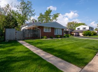 2323 Clyde Ter, Homewood, IL 60430