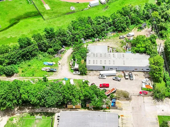 17513 El Camino Real, Houston, TX 77058