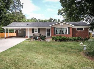 443 Kingfield Dr SW, Concord, NC 28027