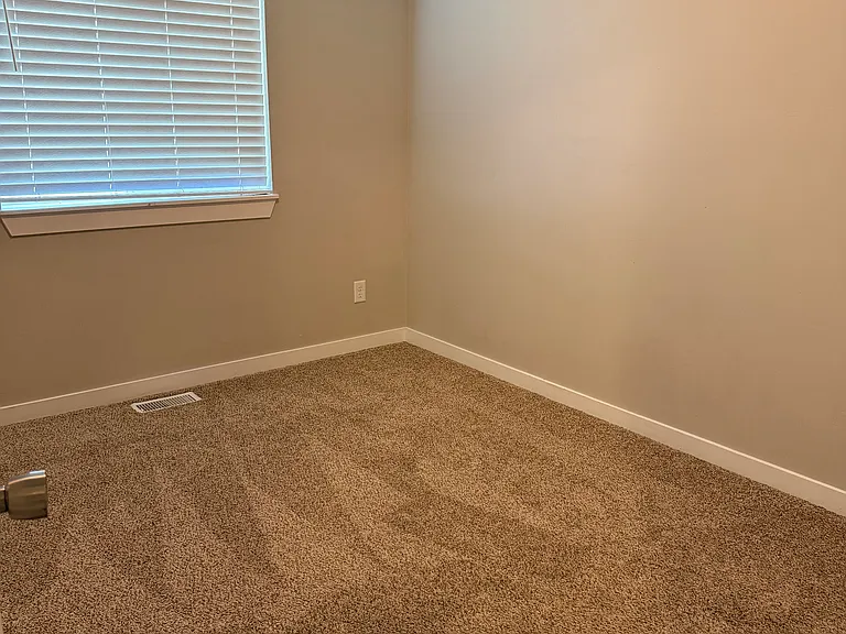 2001 Lawrence Ln #1402 — Photo 7