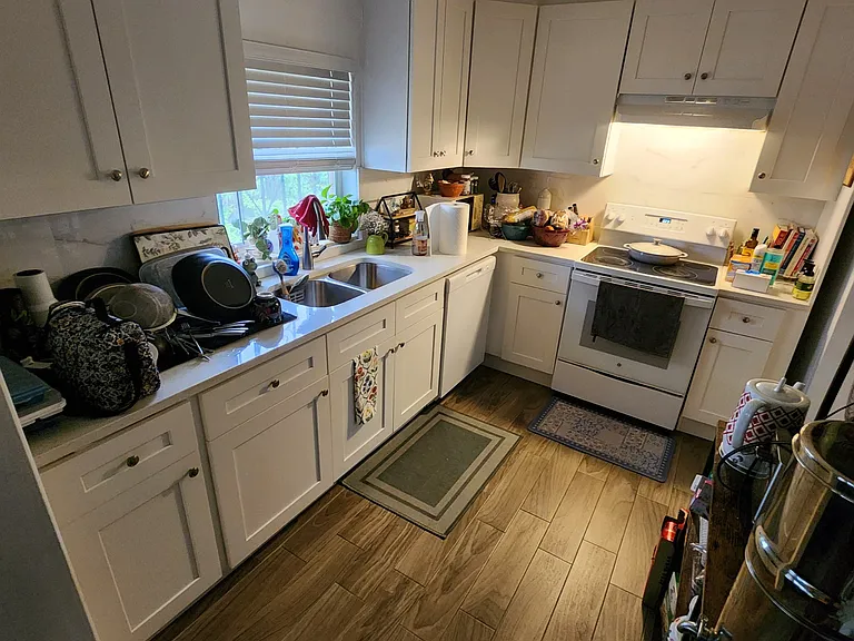 321 S Forest Ave — Photo 11