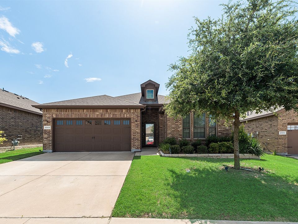 1st image of 2505 Lavender Ln