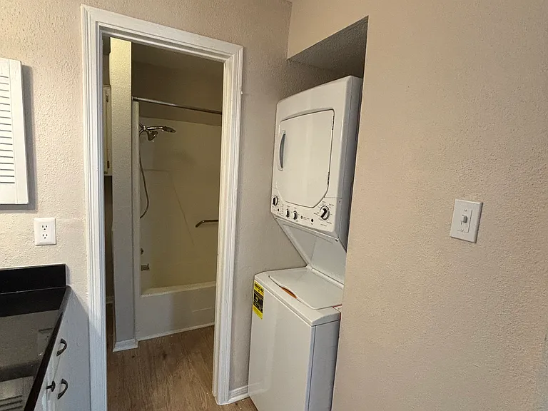 2125 Augusta Dr #40 — Photo 6
