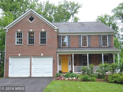 606 Poplar Dr, Falls Church, VA, 22046