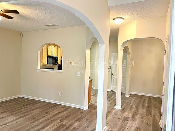 3rd image of 29 Preserve Dr