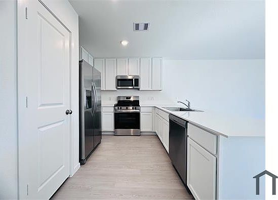 1st image of 6822 Eastern Cottonwood Ln