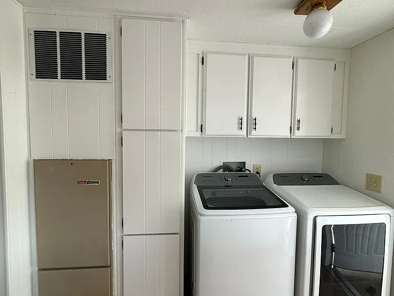 1529 NW Avon Ct — Photo 6