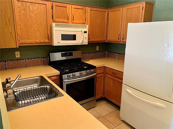 5th image of 1411 Gracy Farms Ln APT 134