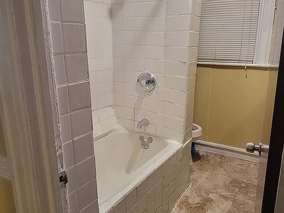 5th image of 117 Virginia Ave Floor 1