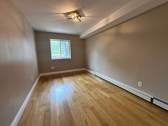 4th image of 43 Wolcott St #2