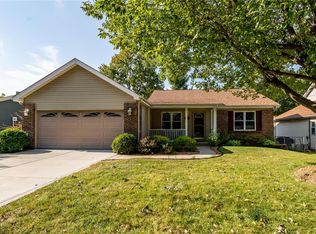 830 Peace Haven Dr, Saint Louis, MO