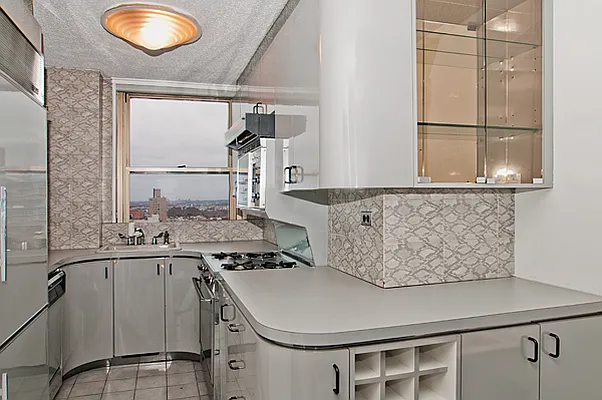 Sold by (Legacy) NY Quality Living Uptown | media 23