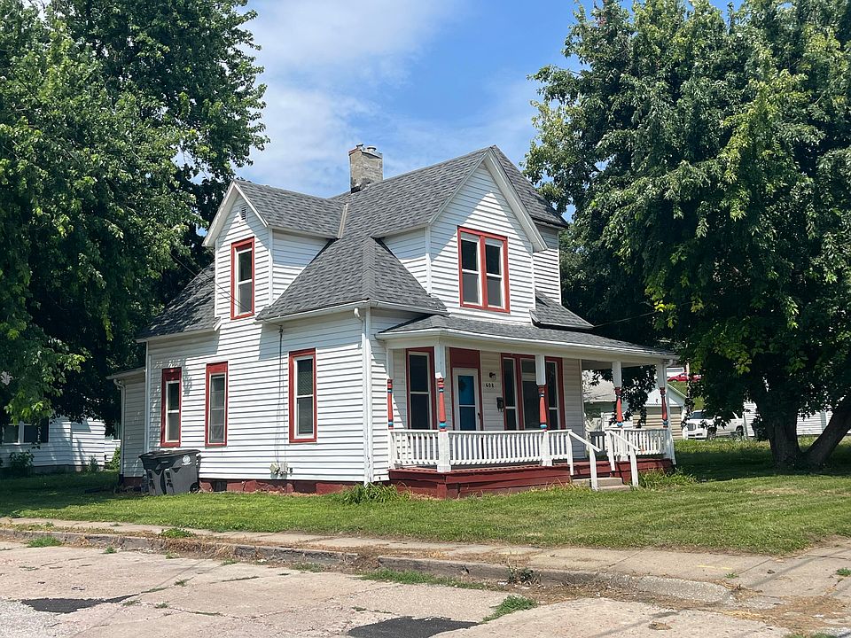 1st image of 608 Mill St