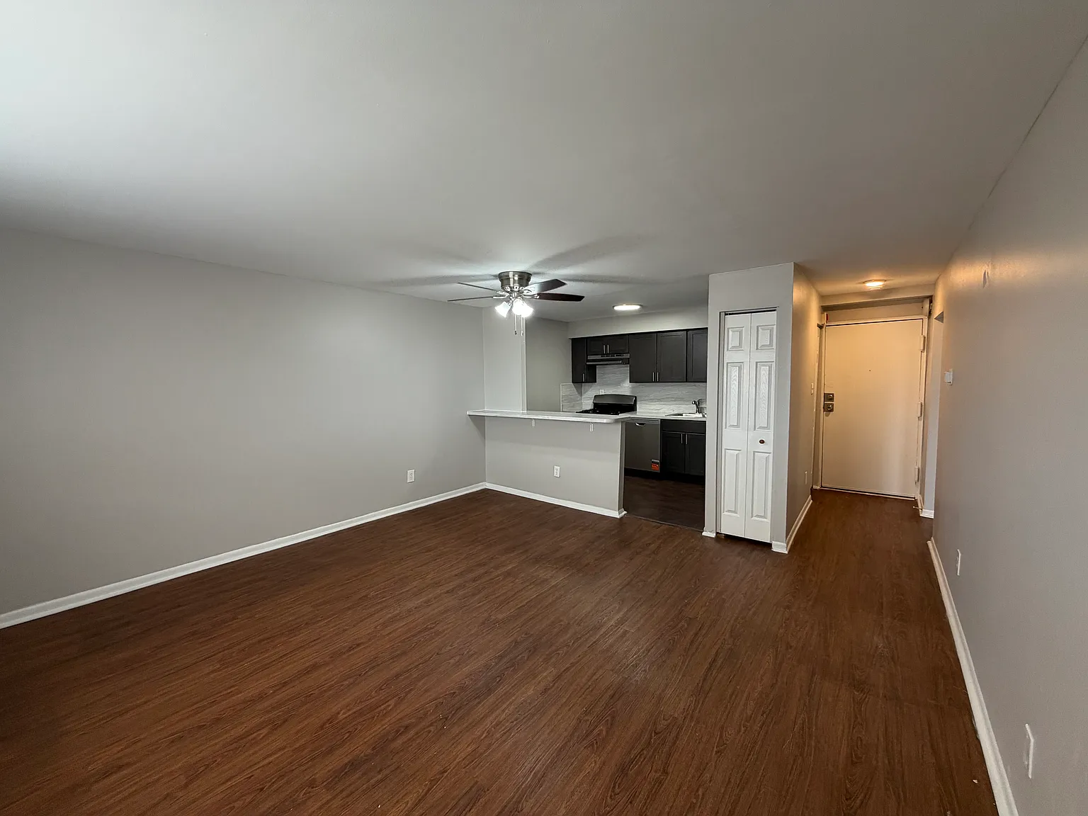 1 bed, 700 sqft, $1,165 — Photo 2