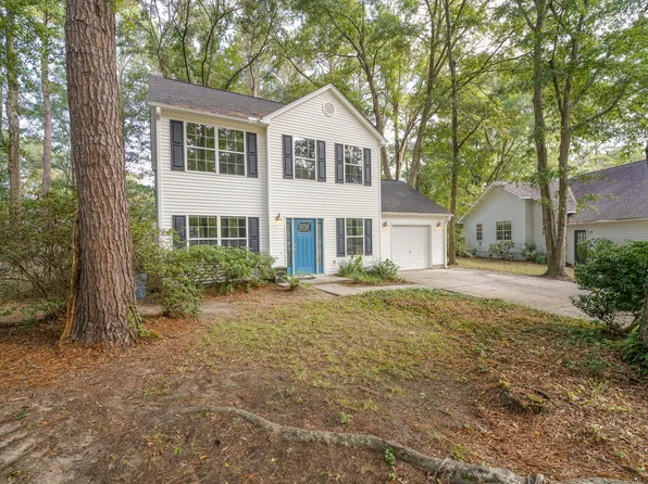 1952 Walkers Ferry Pl, Johns Island, SC 29455