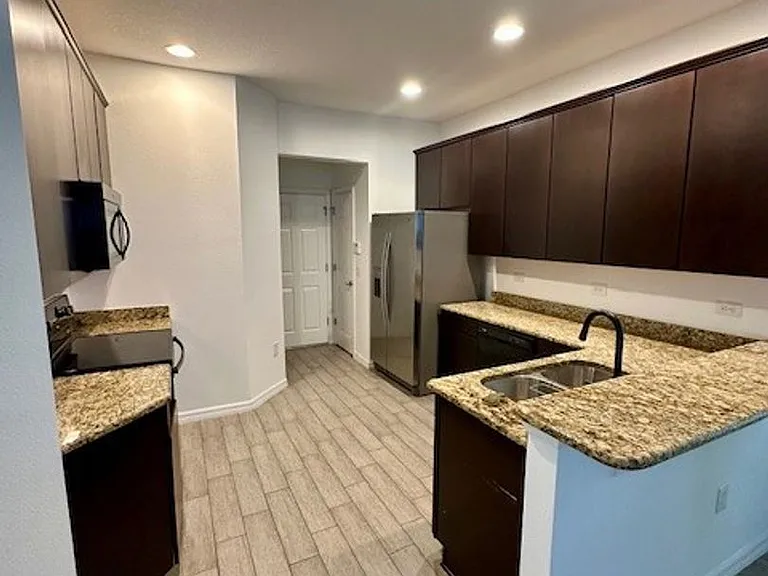 8642 Powder Ridge Trl — Photo 7