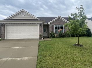 4939 Stables Dr, Evansville, IN 47715