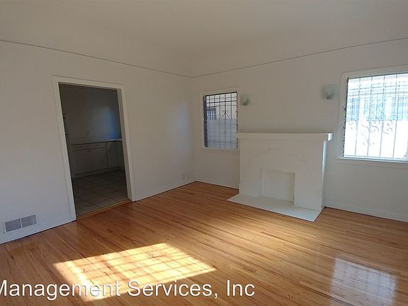 2nd image of 428 N Curson Ave