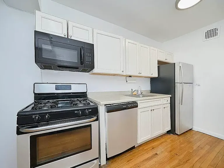 103 W 105th St #2A — Photo 3