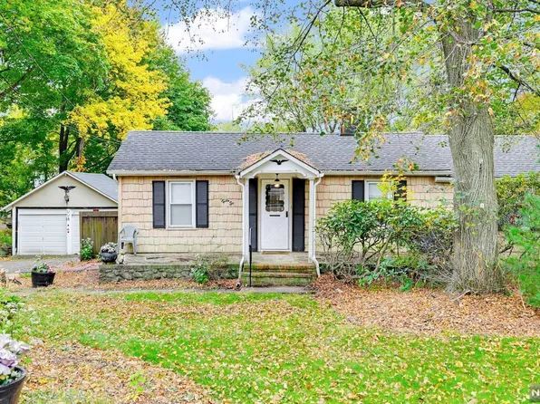 46 Upper Saddle River Rd, Montvale, NJ 07645