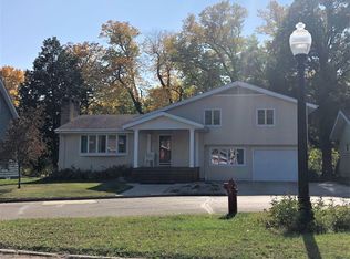 309 Shady Loop, Cavalier, ND 58220