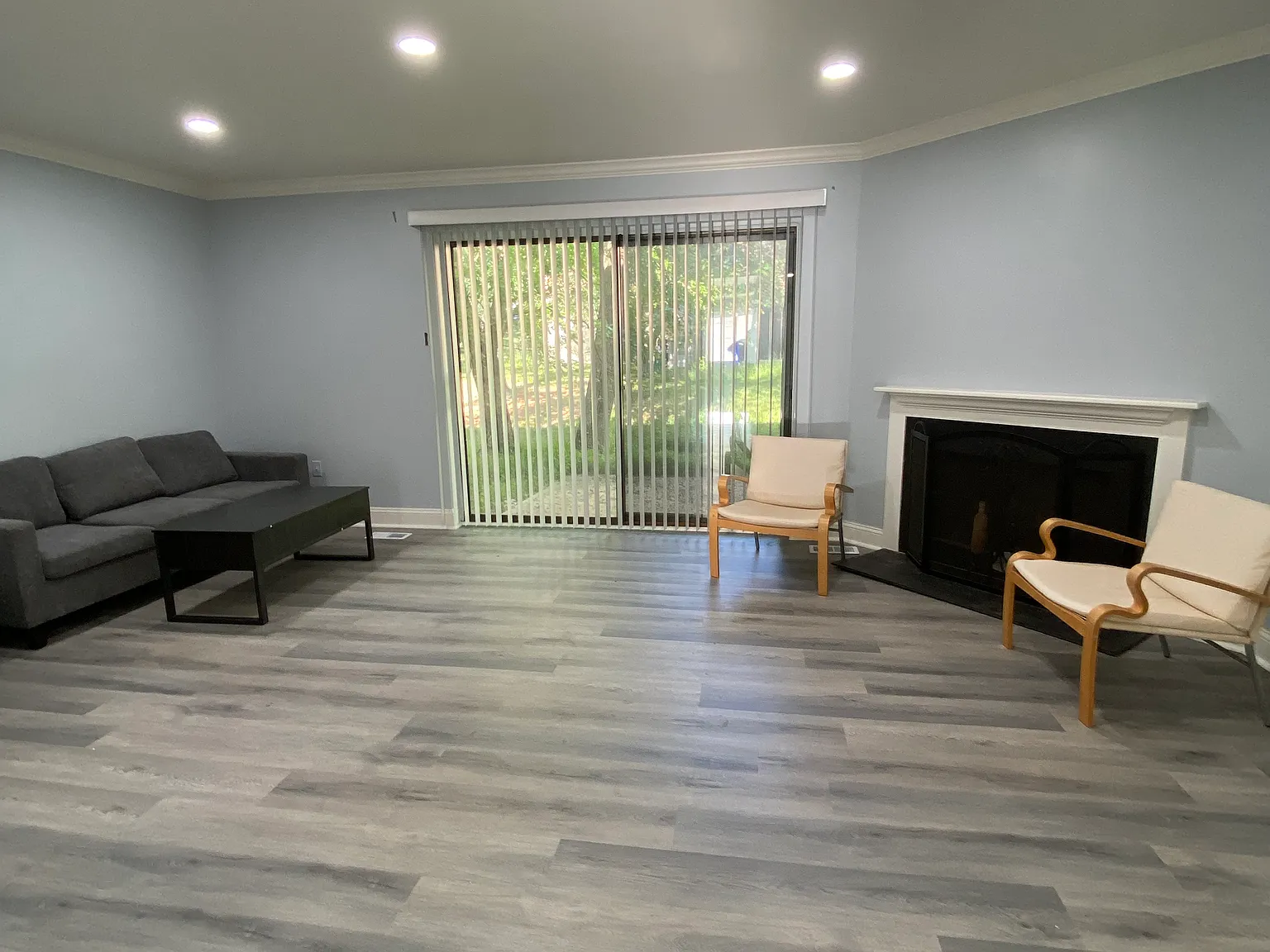 7332 Mossy Brink Ct — Photo 2