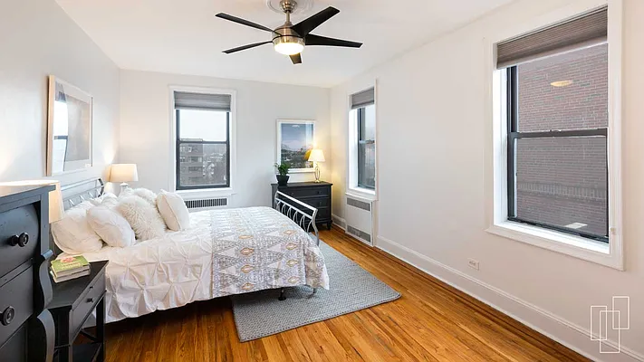 Sold by Garfield Realty  | media 5