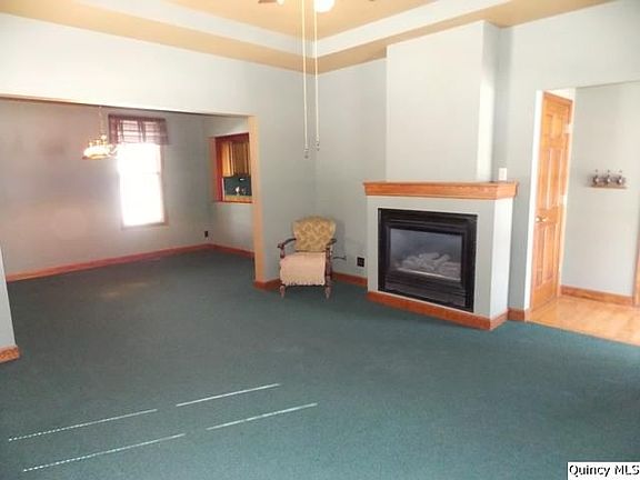 Home for Sale in Quincy, IL $90,000