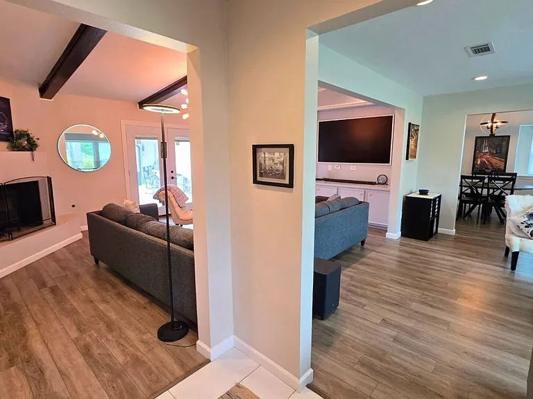 San Sebastian Ln — Photo 25