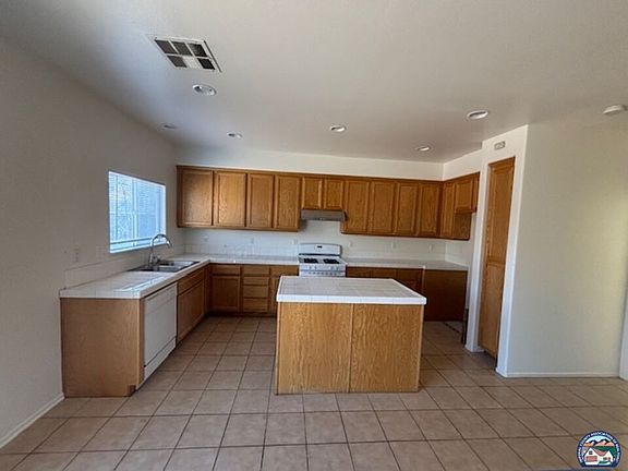 2nd image of 247 Cozumel Dr